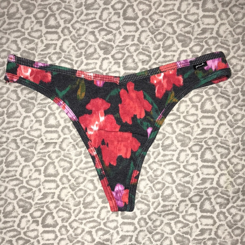 🌺 Pink victoria secret thong underwear 🌺